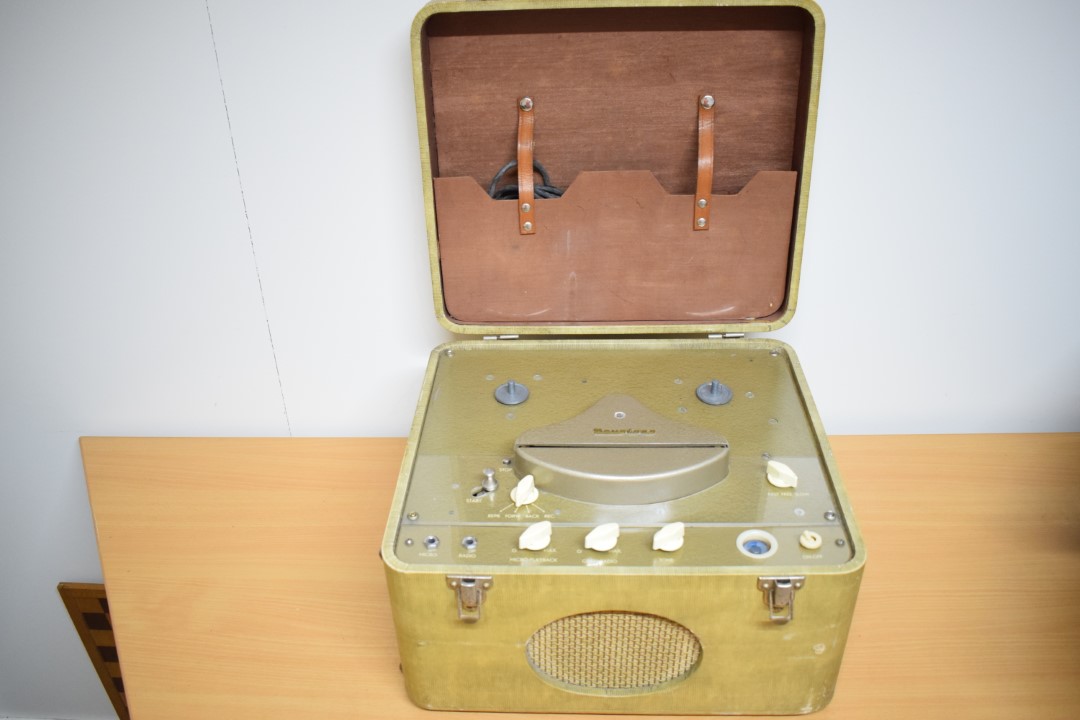 Devotone Tube Tape Recorder  			